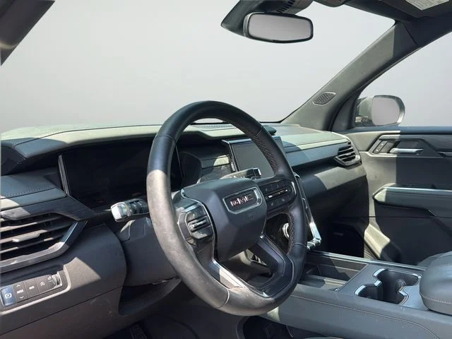 Used 2025 White GMC AT4 image 11