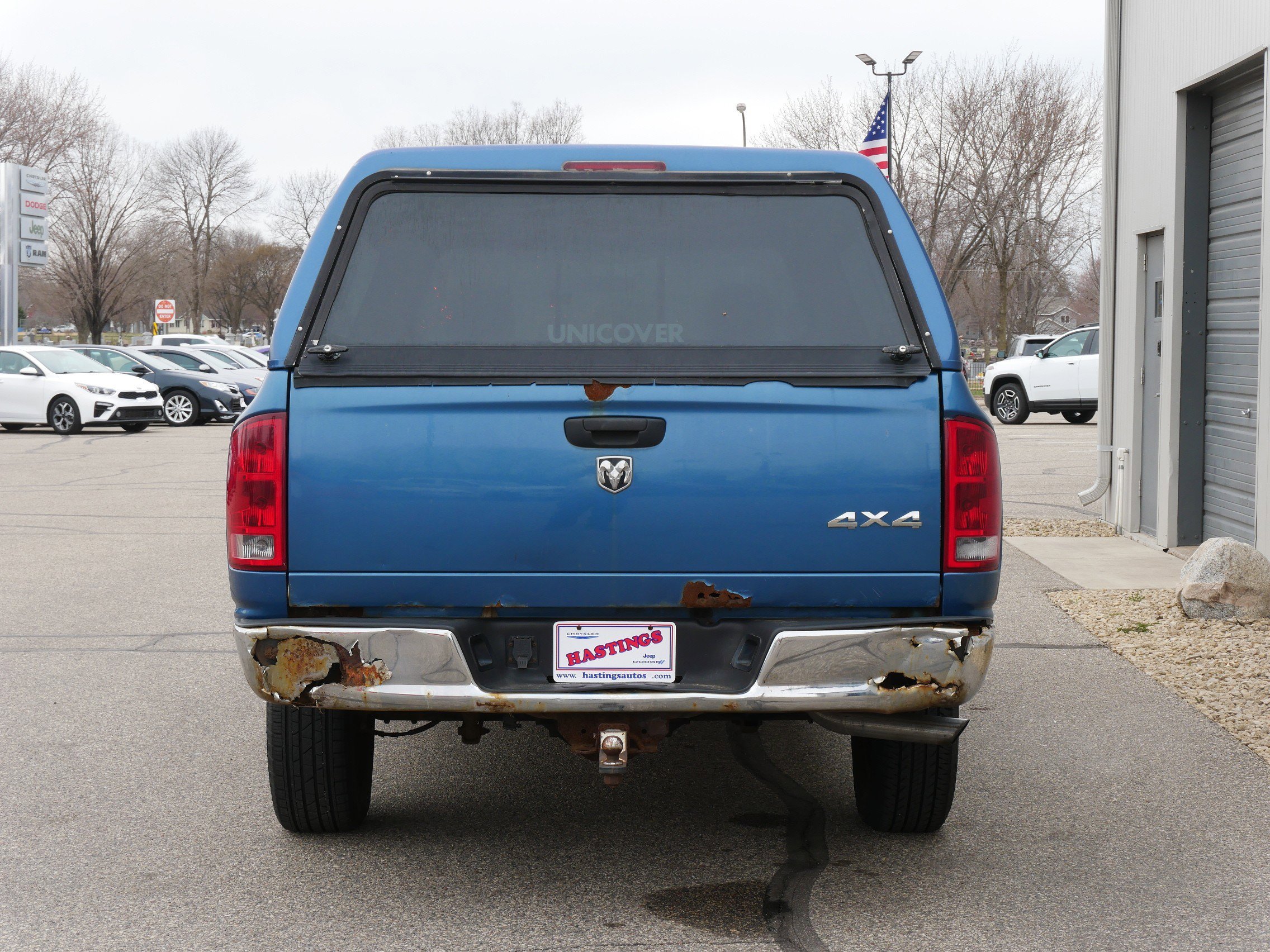 Used 2005 Blue Dodge  image 4