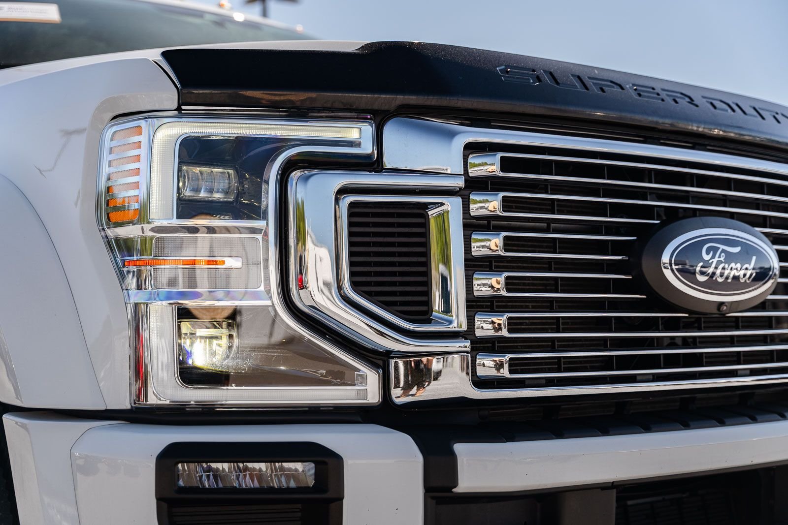 Certified Used 2022  Ford Platinum image 11