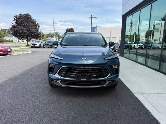 Used 2024 Blue Buick Preferred image 7