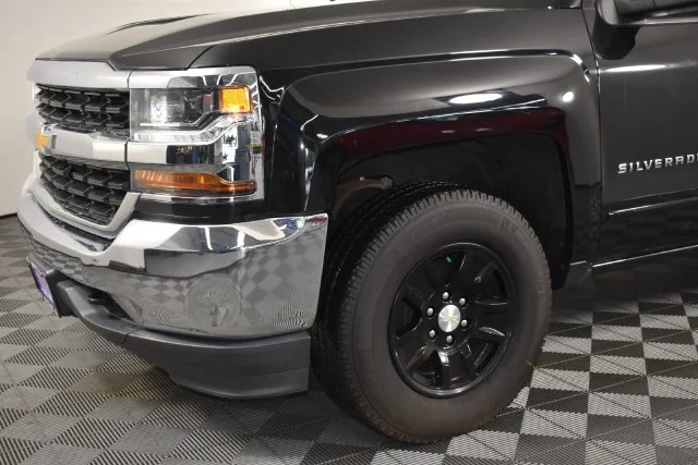 Used 2019 Black Chevrolet LT image 2