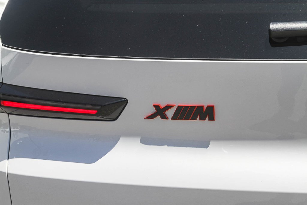 New 2026 Mineral White Metallic BMW Label image 7