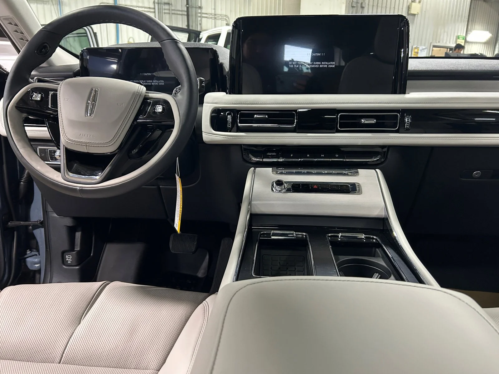 New 2026 Whisper Blue Metallic Clearcoat Lincoln Reserve image 20