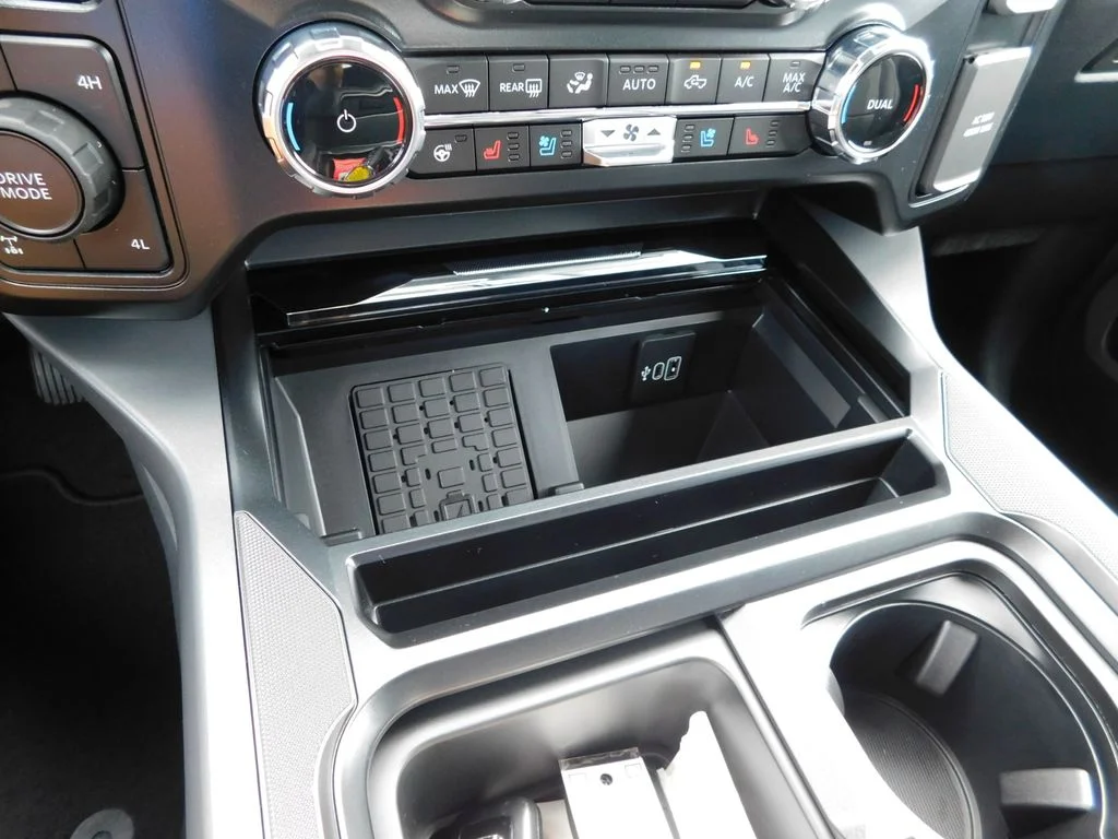 New 2026 Black Ford Lariat image 38