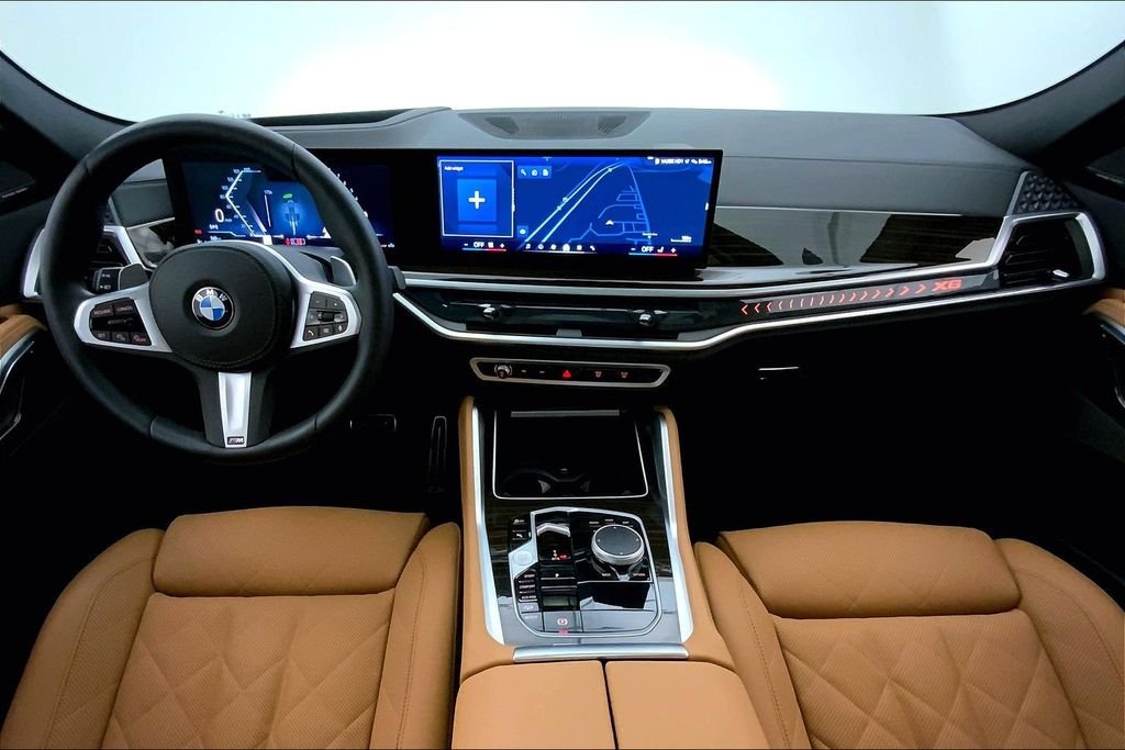 Used 2026 Manhattan Green Metallic BMW  image 16
