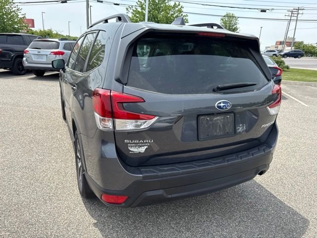 Used 2023 Gray Metallic Subaru Premium image 15