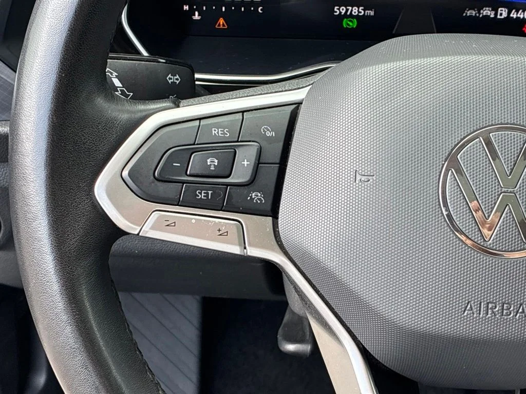 Certified Used 2024 Silver Volkswagen 1.5T SE image 32