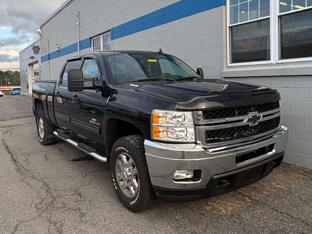 Used 2014 Black Chevrolet LT image 3