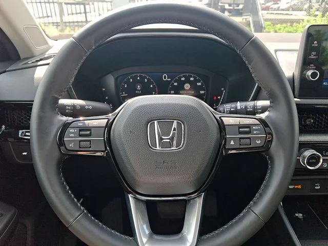 Used 2026 Solar Silver Metallic Honda EX-L image 19