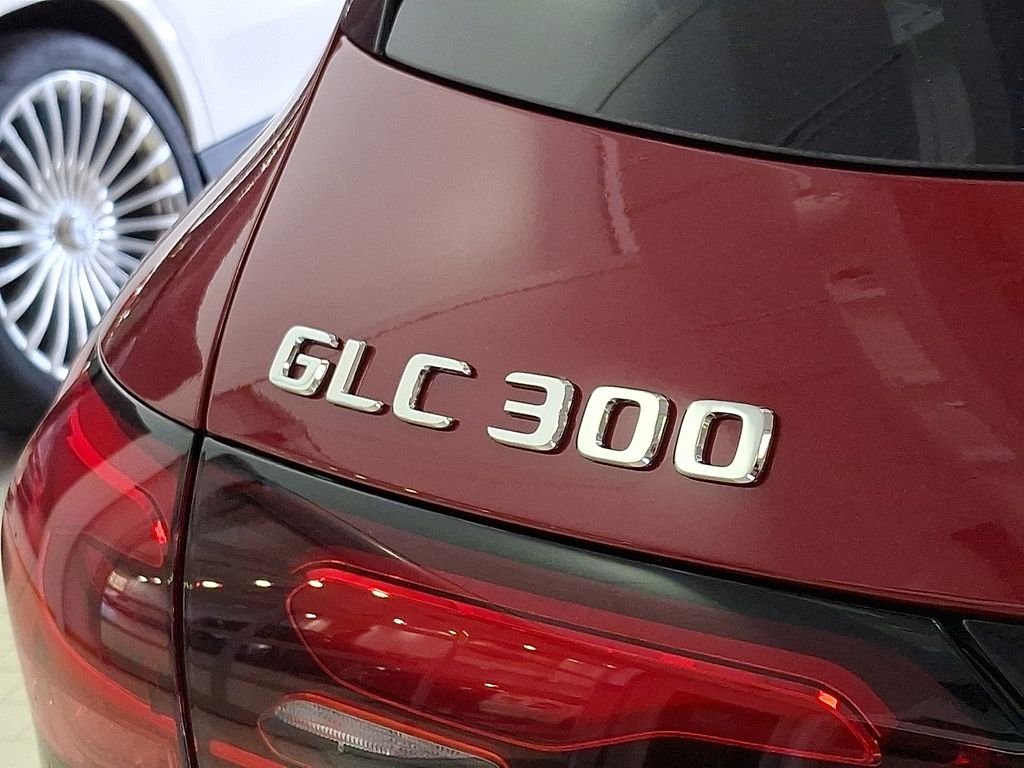 New 2026 Red Mercedes-Benz GLC 300 image 26