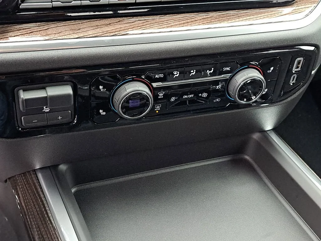 2026 Chevrolet Silverado 3500 HD LT - Photo 15
