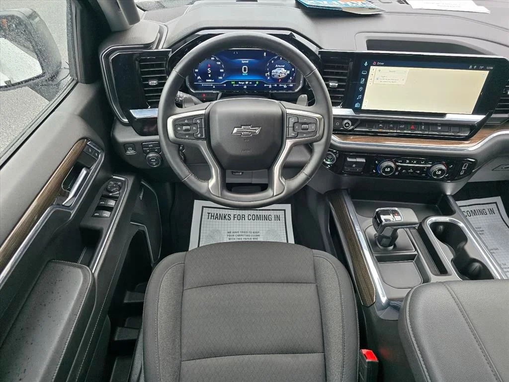 Used 2024 White Chevrolet RST image 3