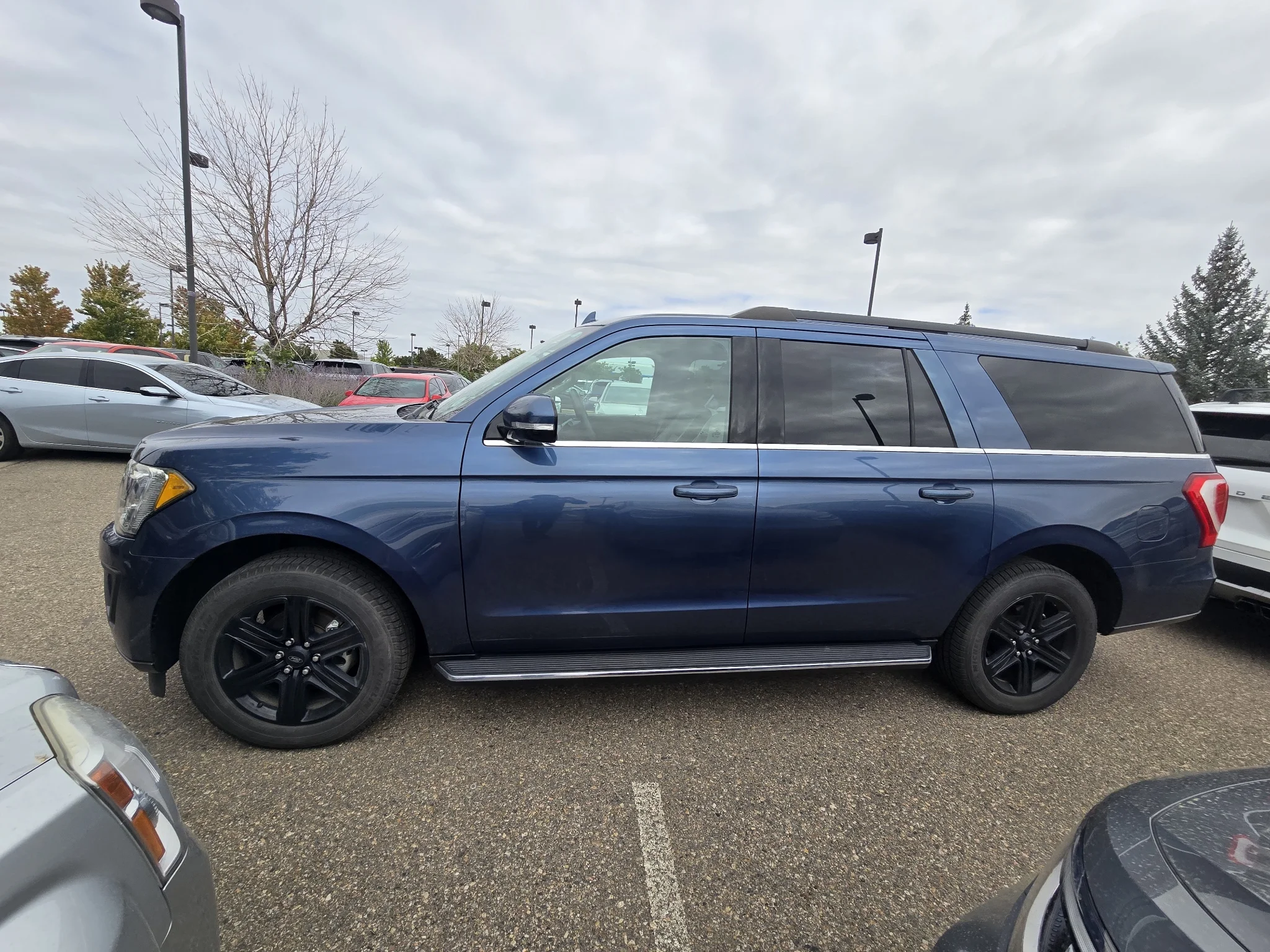 Used 2020 Blue Metallic Ford XLT image 14