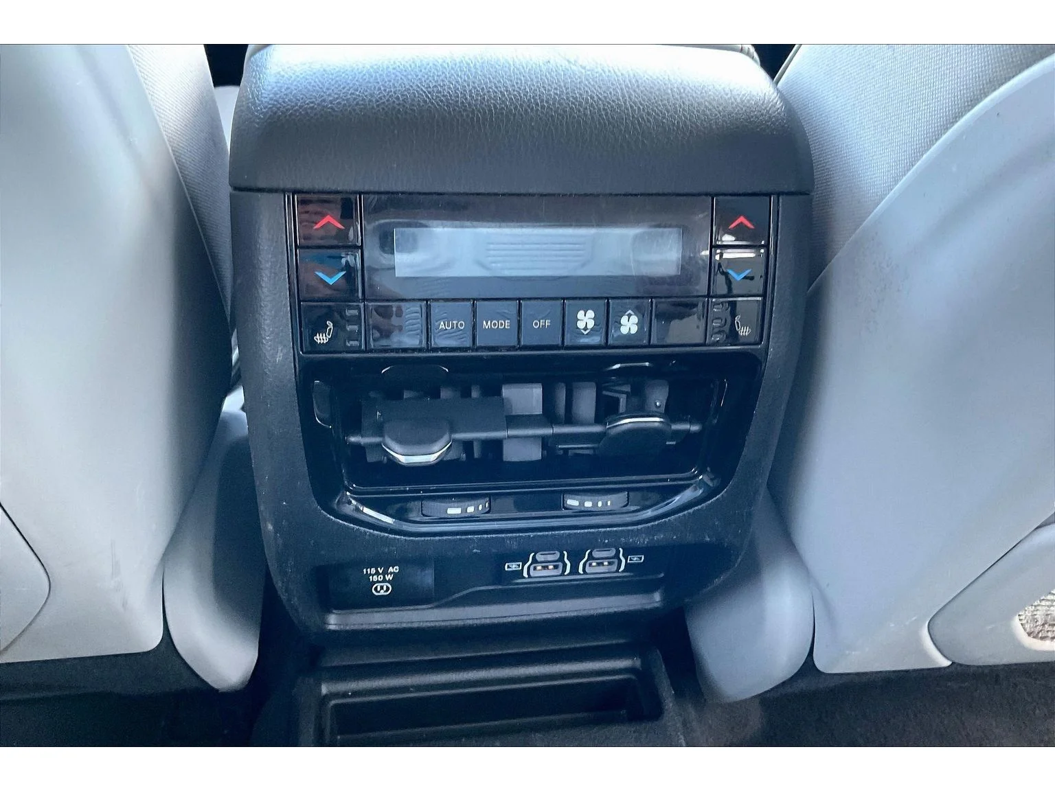 Used 2022 Gray Jeep Overland image 24