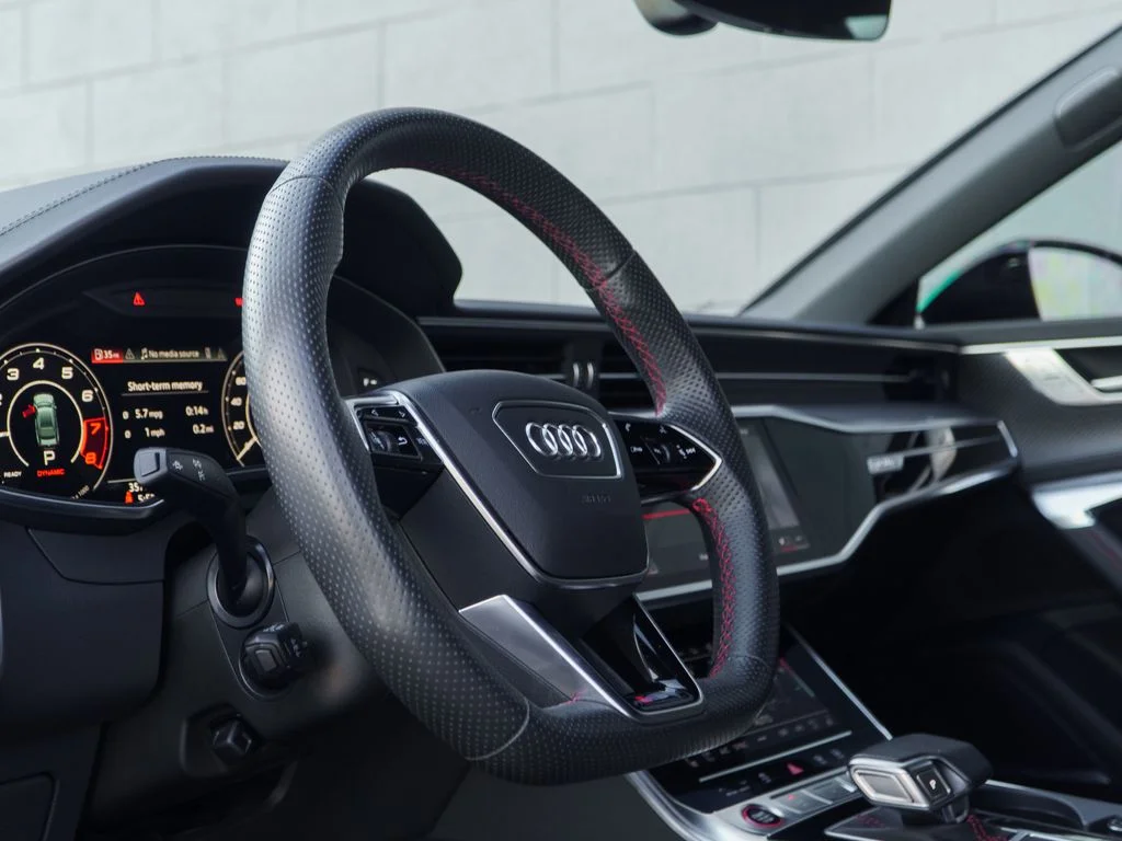 Used 2023 White Audi 4.0T image 4