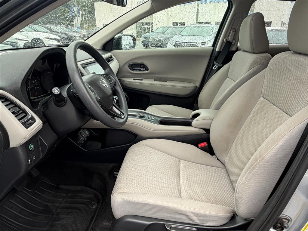 Used 2018 Lunar Silver Metallic Honda EX image 8
