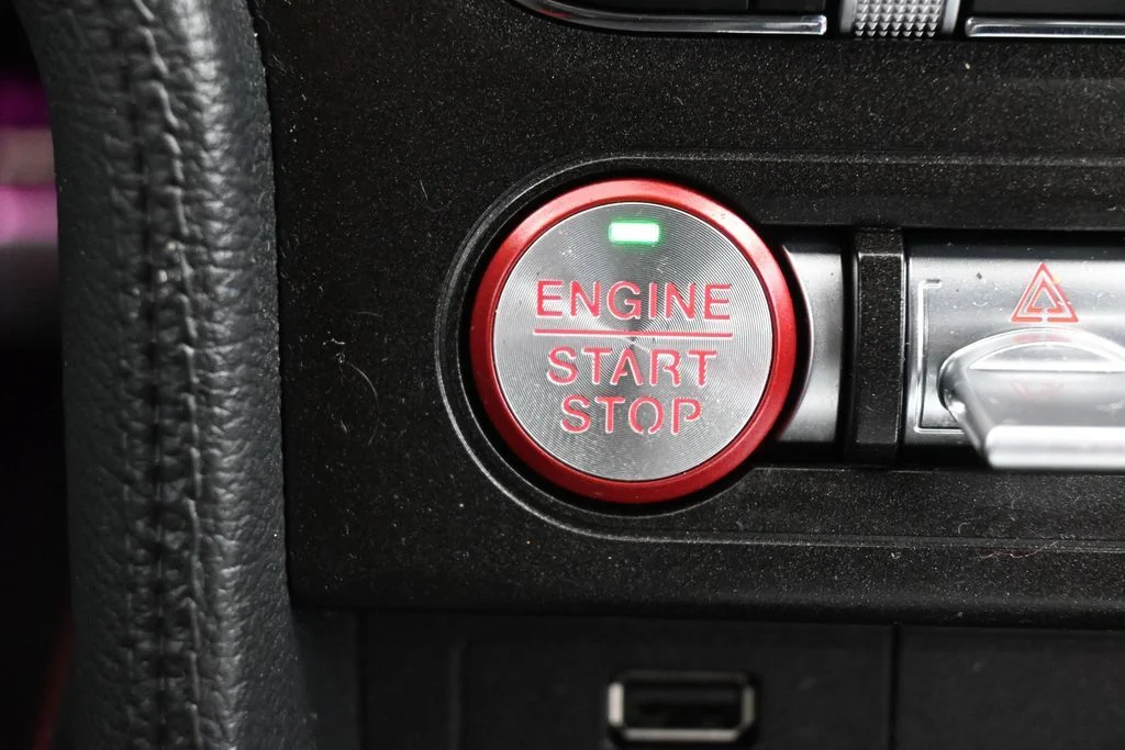 Used 2020 Magnetic Ford GT Premium image 23