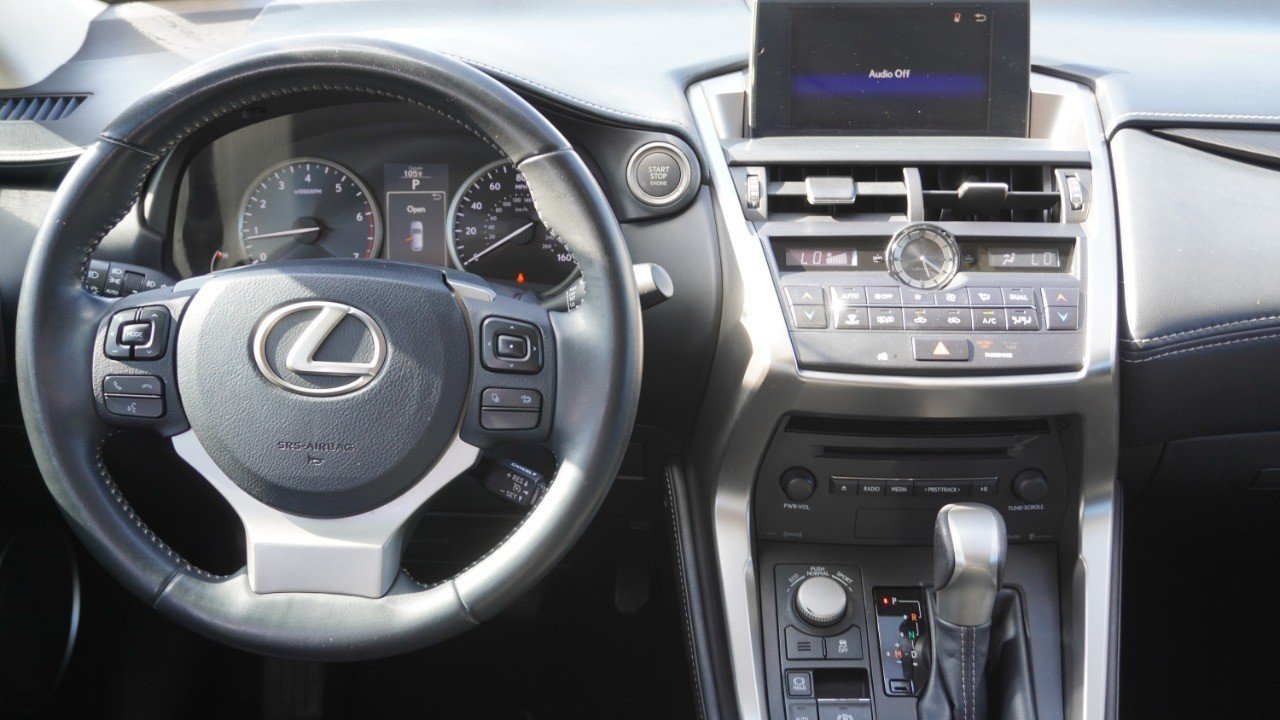Used 2015 Gray Lexus  image 21
