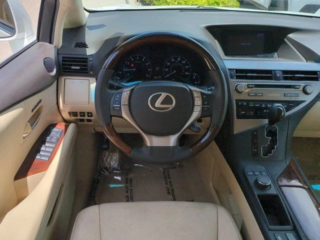 Used 2013 White Lexus 350 image 14