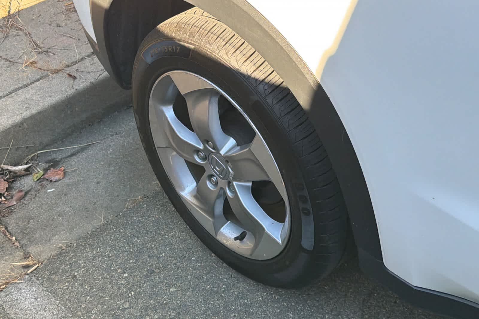 Used 2019 Platinum White Pearl Honda LX image 14