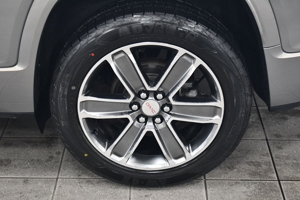 Used 2019 Pepperdust Metallic GMC Denali image 14