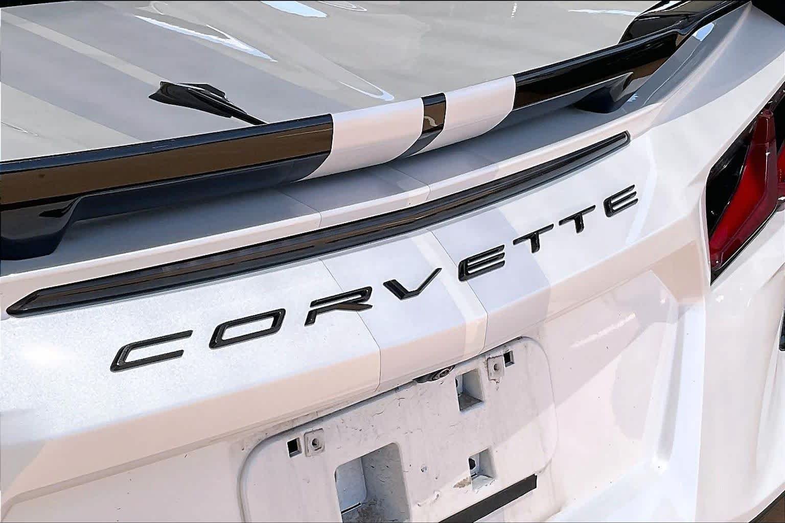 Used 2023 WHITE PEARL METALLIC TRICOAT Chevrolet 3LT image 26