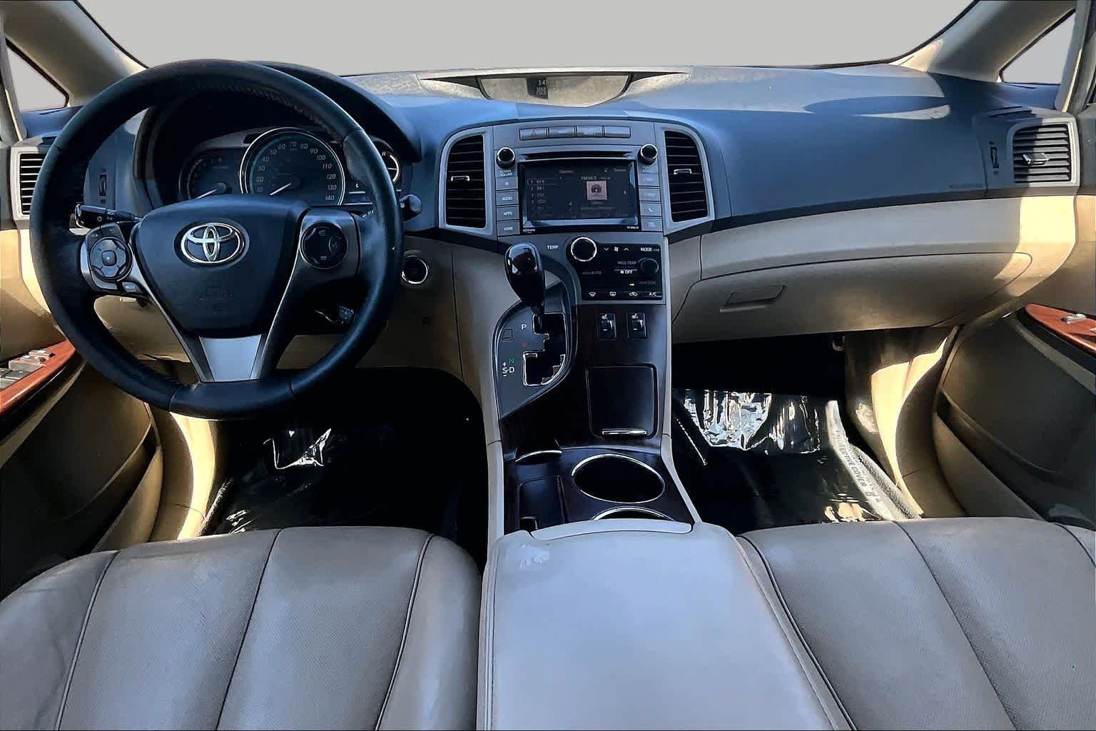 Used 2015 Blizzard Pearl Toyota XLE image 15