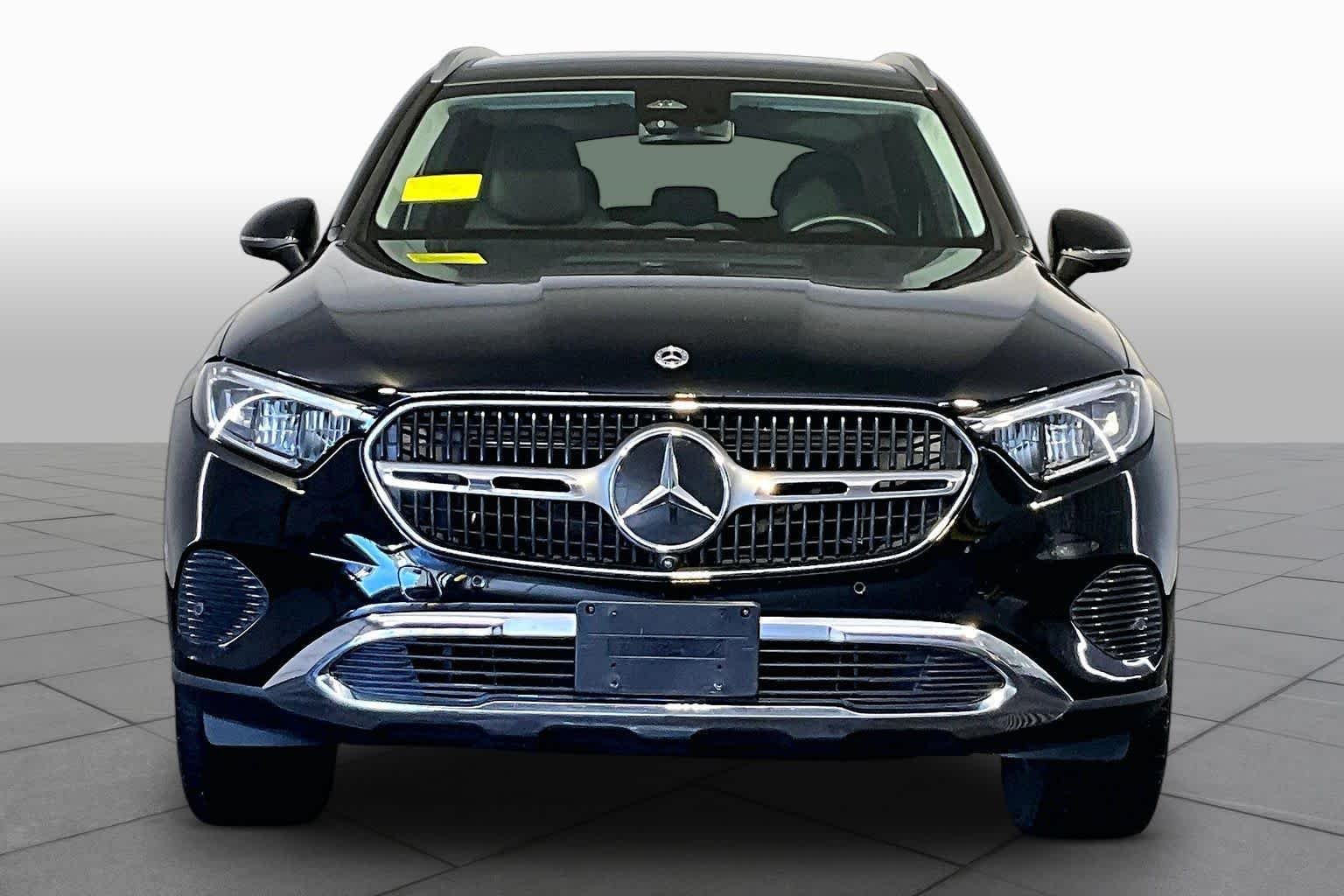 Certified Used 2023 Black Mercedes-Benz GLC 300 image 4