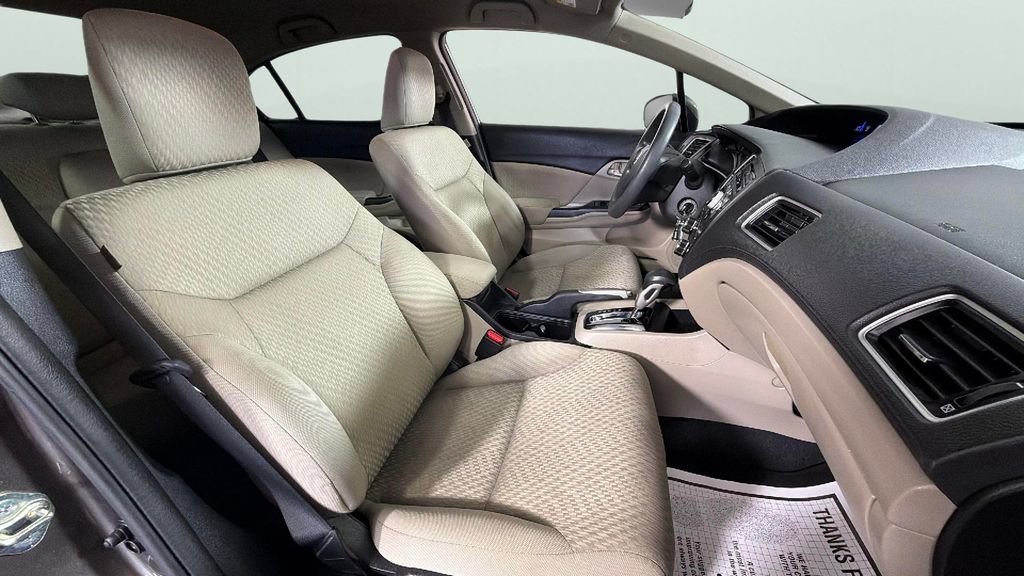 Used 2015 Gray Honda LX image 33