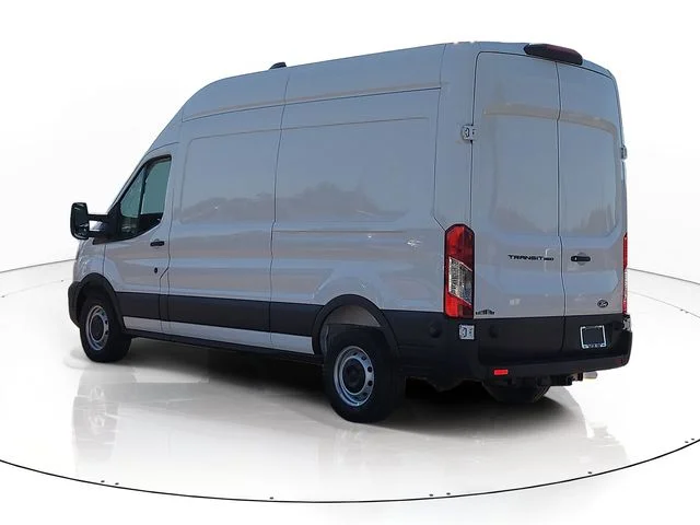 New 2026 Oxford White Ford Base image 5