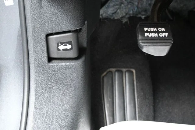 Used 2025 Gray Nissan 2.5 SV image 31