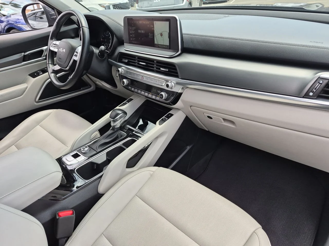 Certified Used 2022 Gravity Gray Kia S image 30
