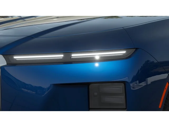 New 2027 Tanzanite Blue II Metallic BMW 740i image 6