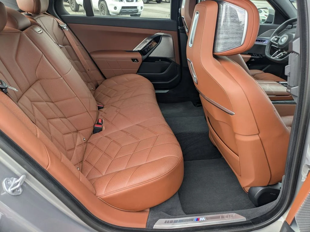 Used 2023 Gray BMW 740i image 22
