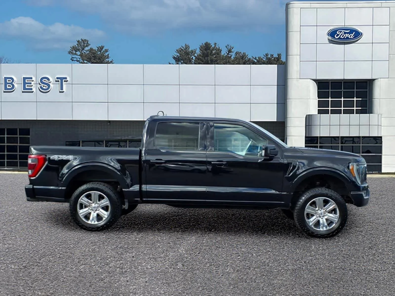 Used 2023 Agate Black Ford LARIAT image 8