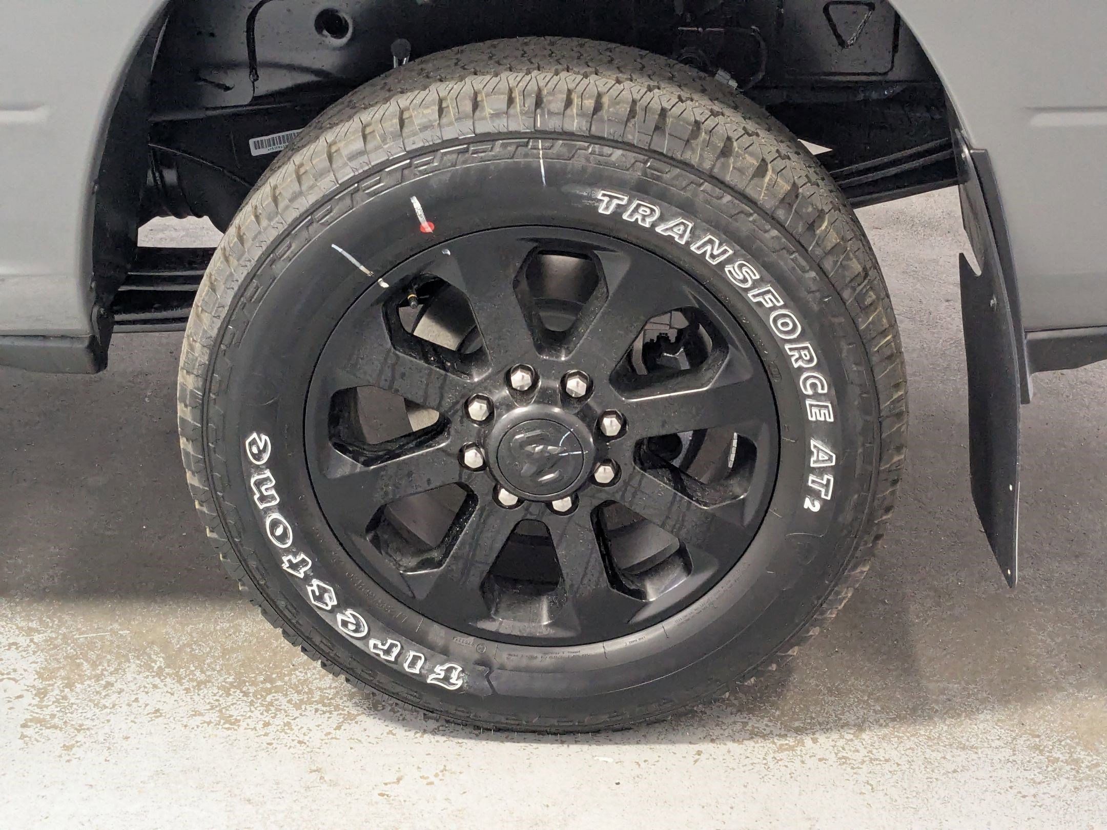 New 2026 Ceramic Gray Clear-Coat Exterior Paint RAM Laramie image 18