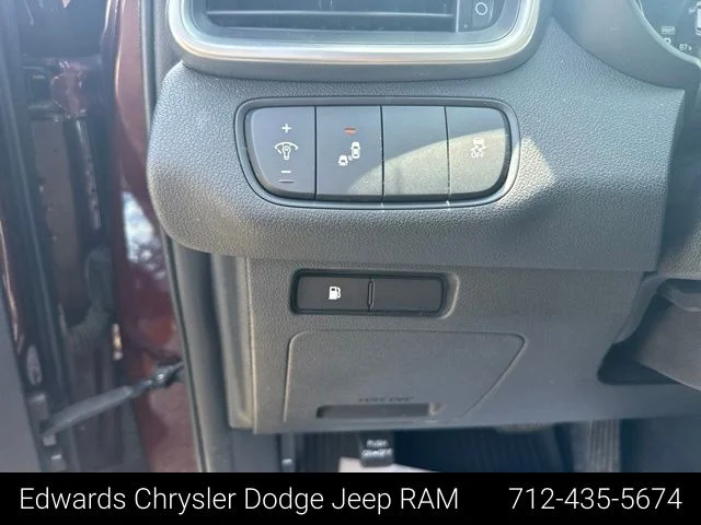 Used 2019 Purple Kia LX image 17