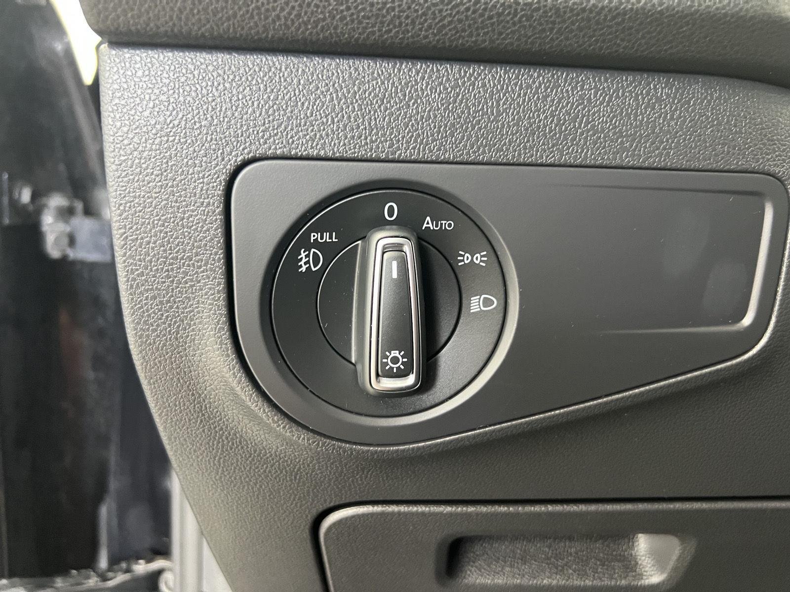 2021 Volkswagen Tiguan SEL - Photo 14