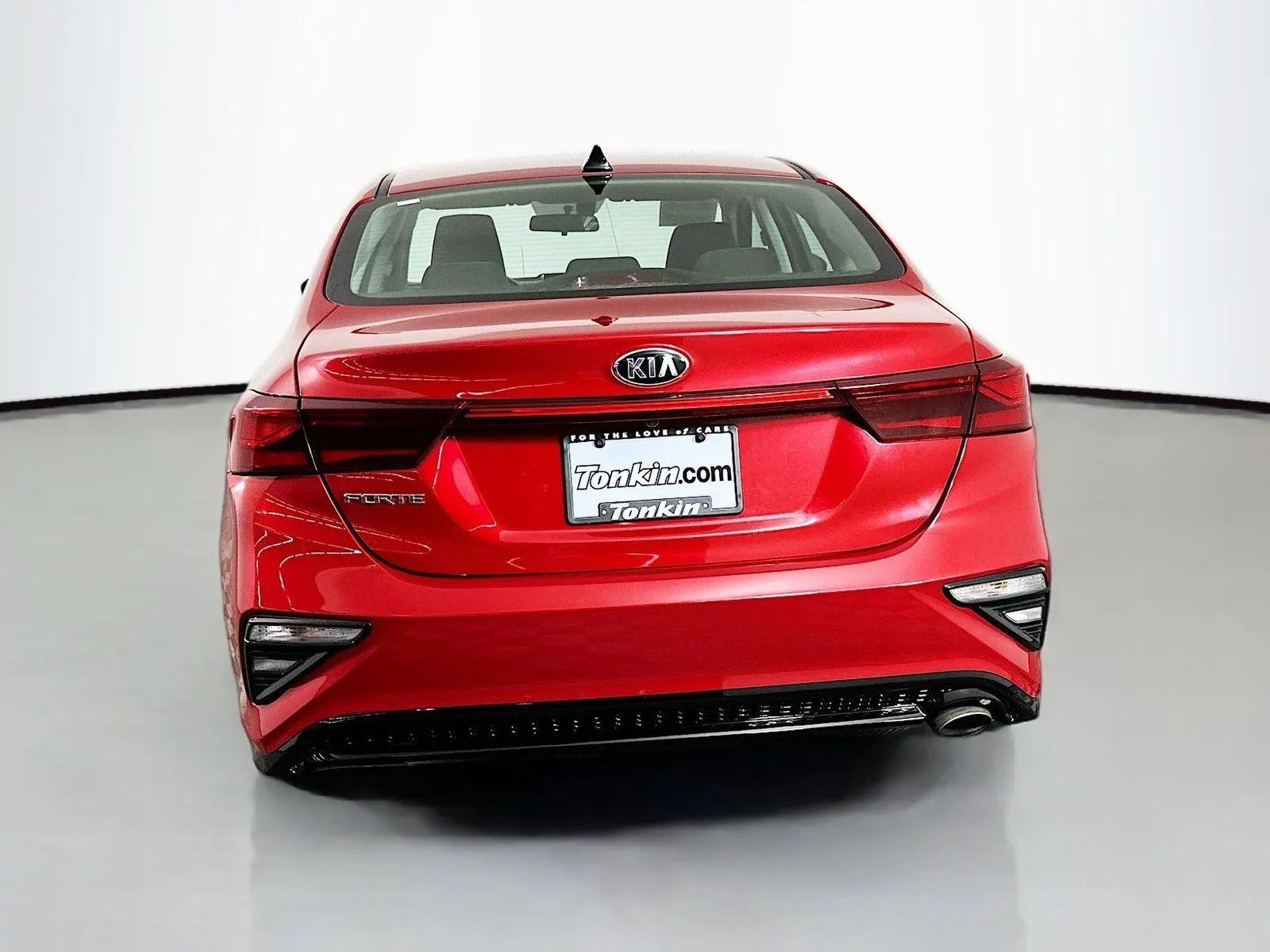 Used 2021 Currant Red Kia LXS image 6