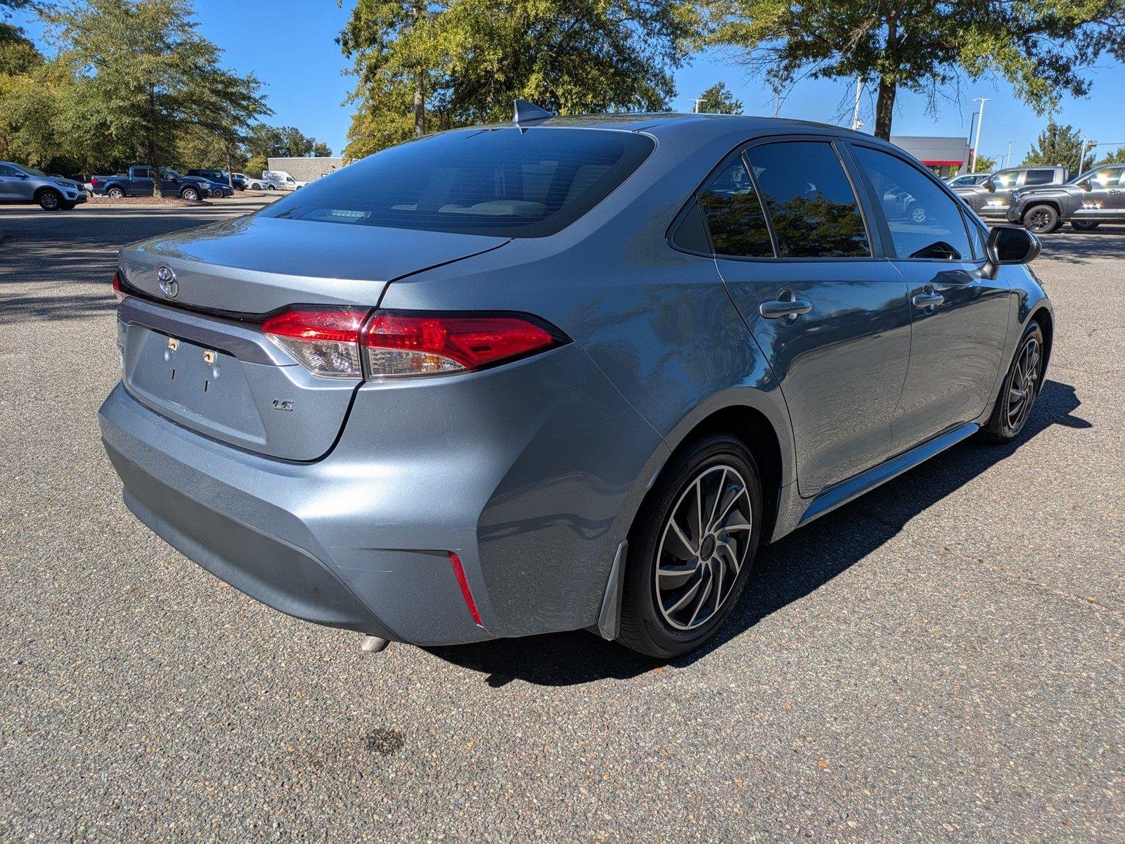 Used 2023 Celestite Toyota LE image 3