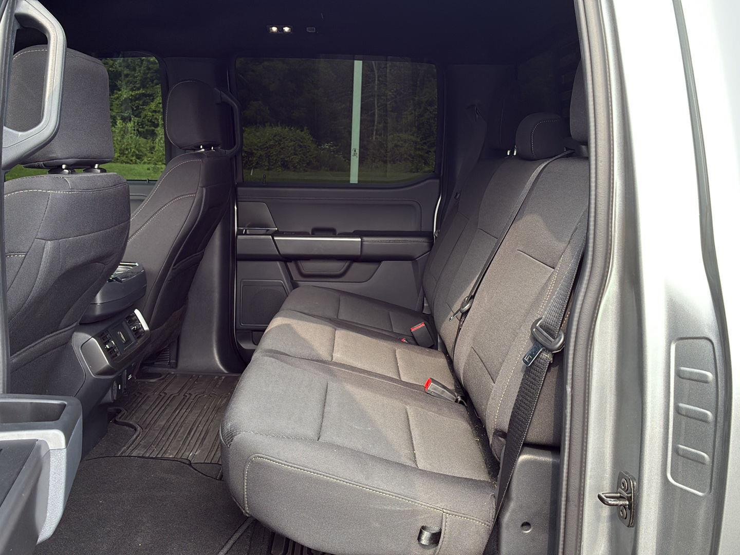 Used 2024 Iconic Silver Ford XLT image 10