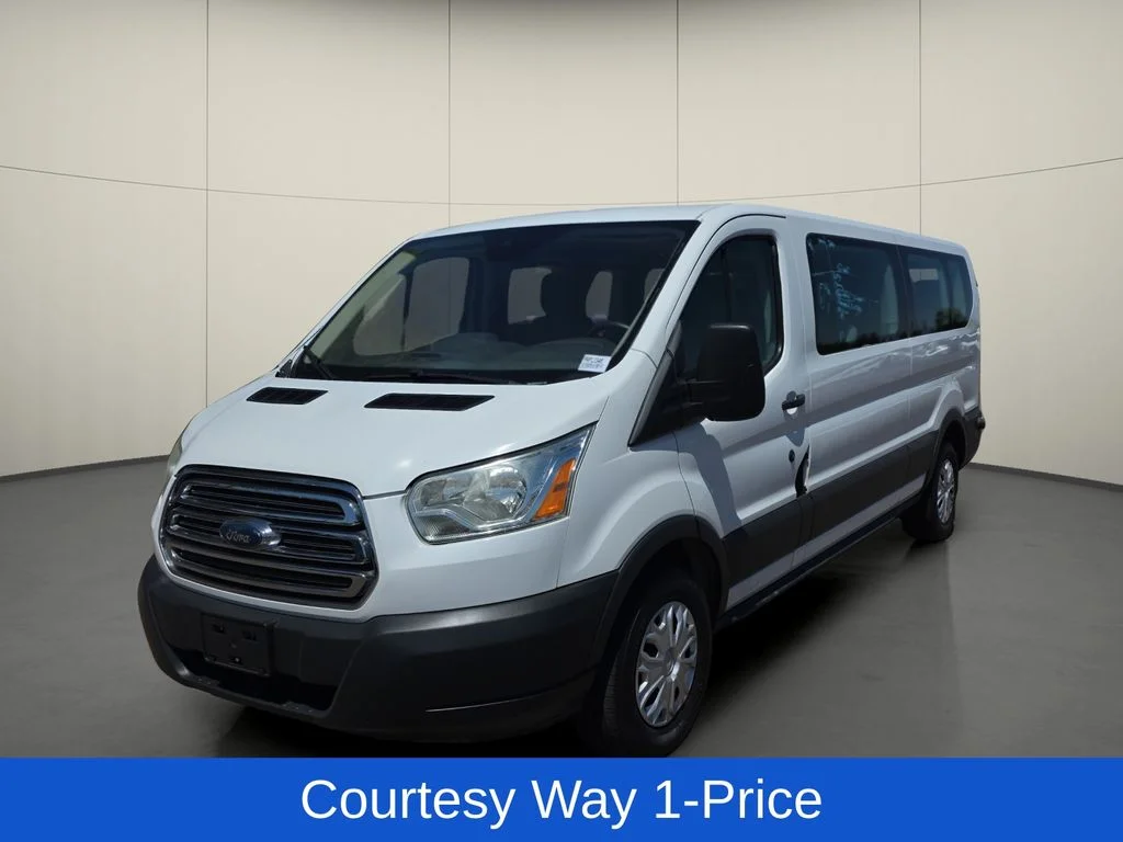 Used 2016 White Ford XLT image 4