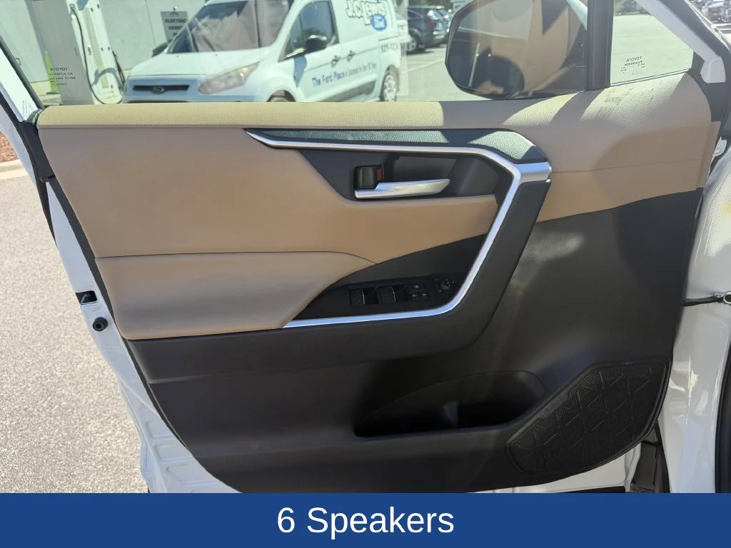 Certified Used 2025 Ice Toyota XLE image 10