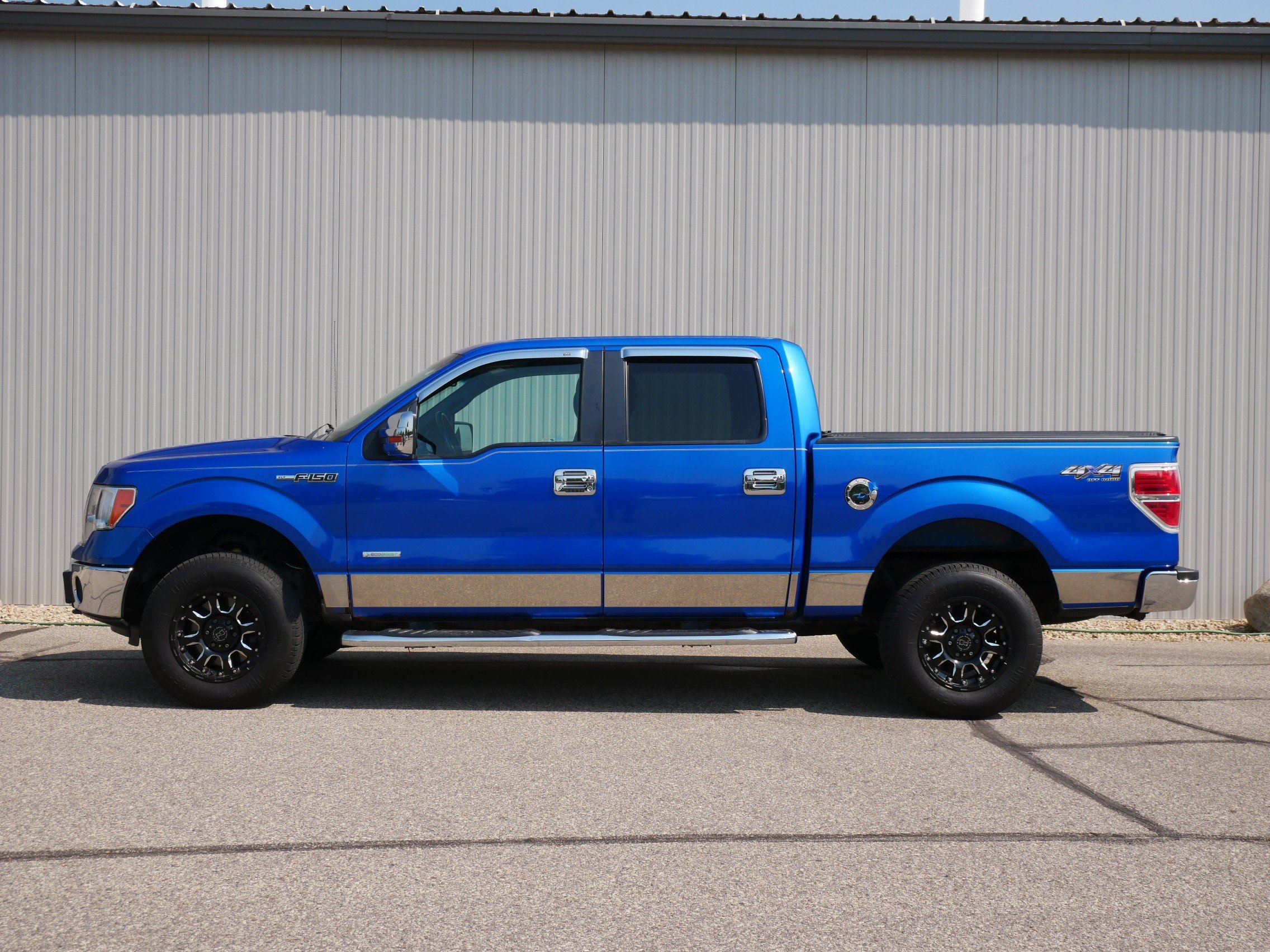 Used 2011 Ford F-150 XLT with VIN 1FTFW1ET7BFC51146 for sale in Northfield, Minnesota