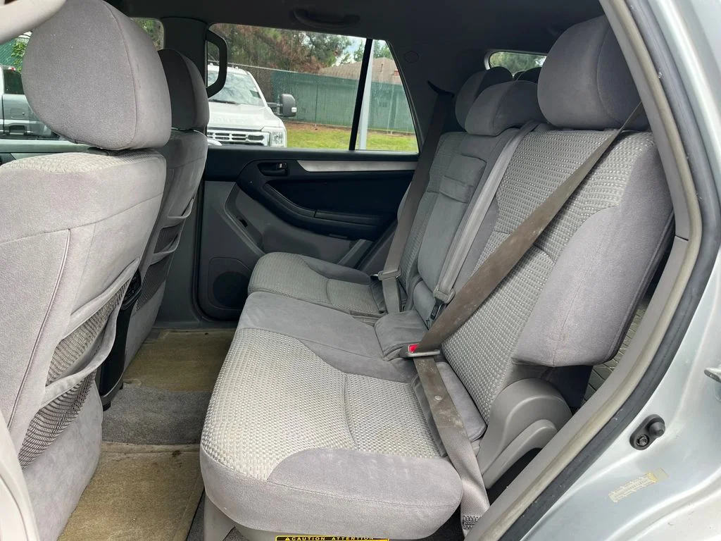 Used 2004 Titanium Metallic Toyota SR5 image 9