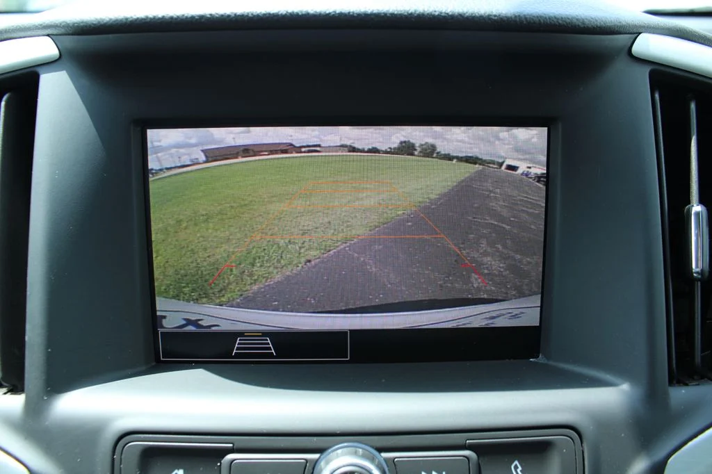 Used 2024 Summit White GMC SLE image 35