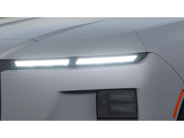 New 2027 Frozen Space Silver Metallic BMW  image 6