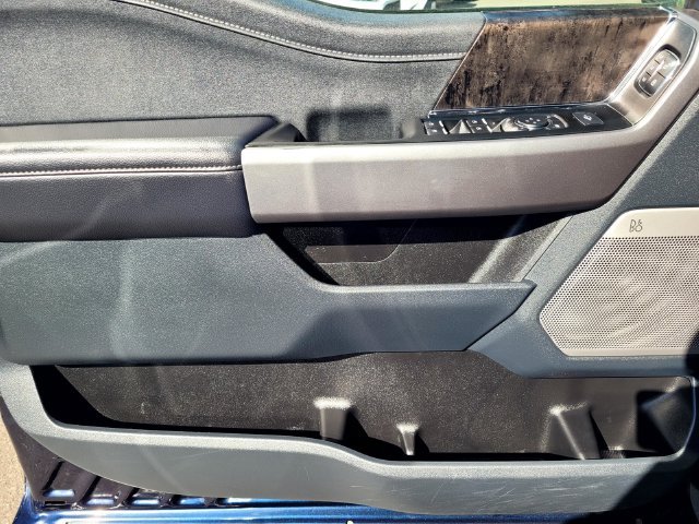 Used 2025  Ford Lariat image 20