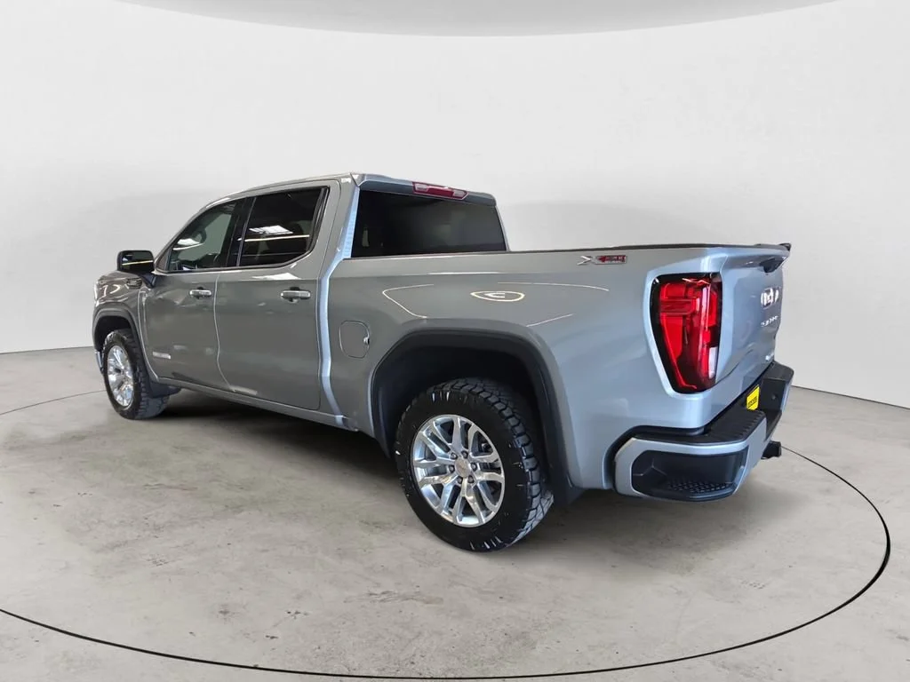 Certified Used 2025 Sterling Metallic GMC Elevation image 7