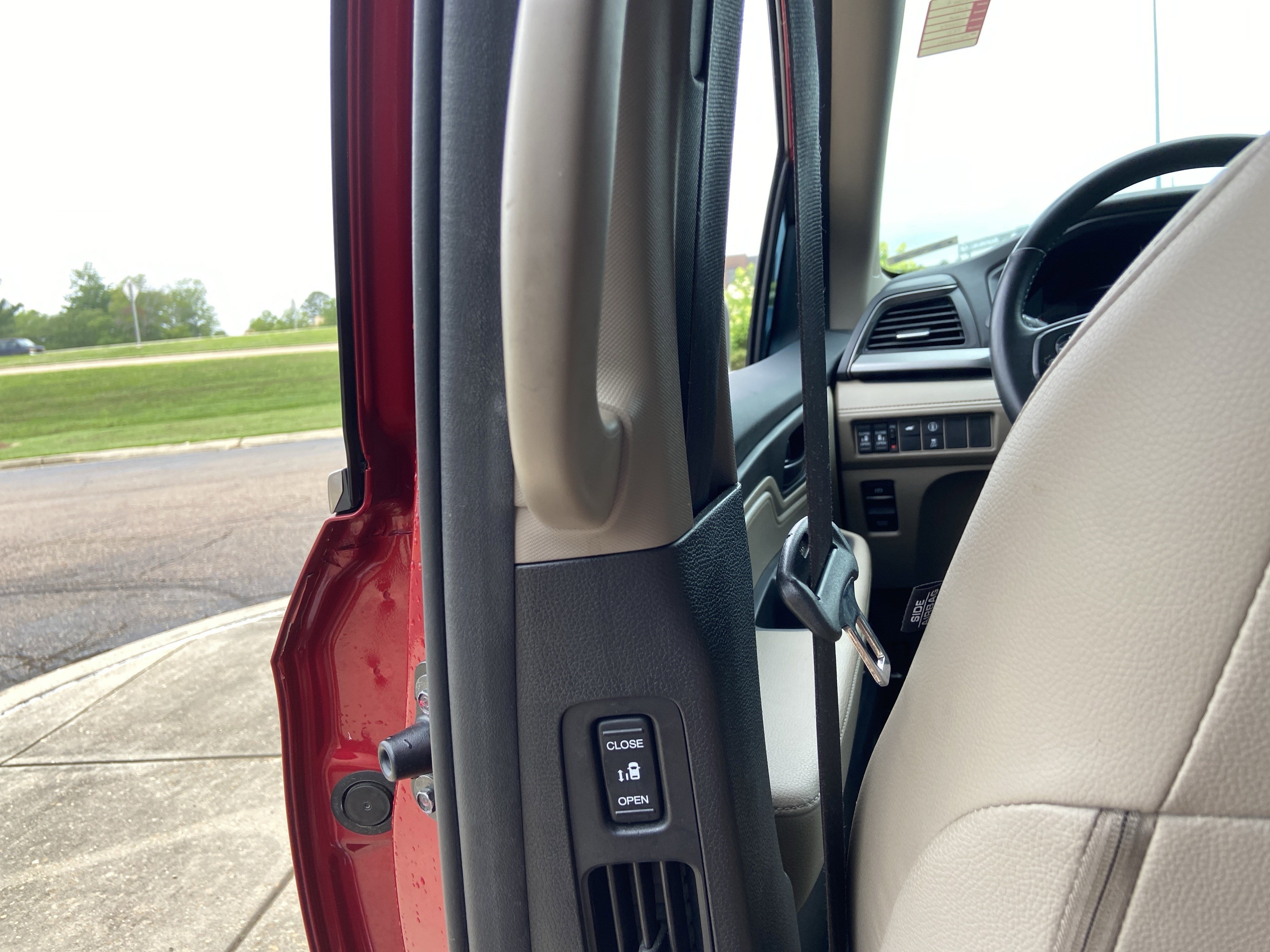 Used 2023 Radiant Red Metallic II Honda EX-L image 53